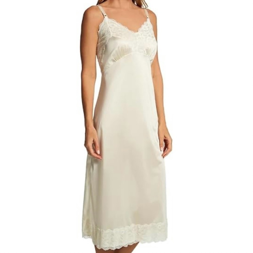 Dixie Belle nylon lace trim adjustable strap tan slip dress size 42